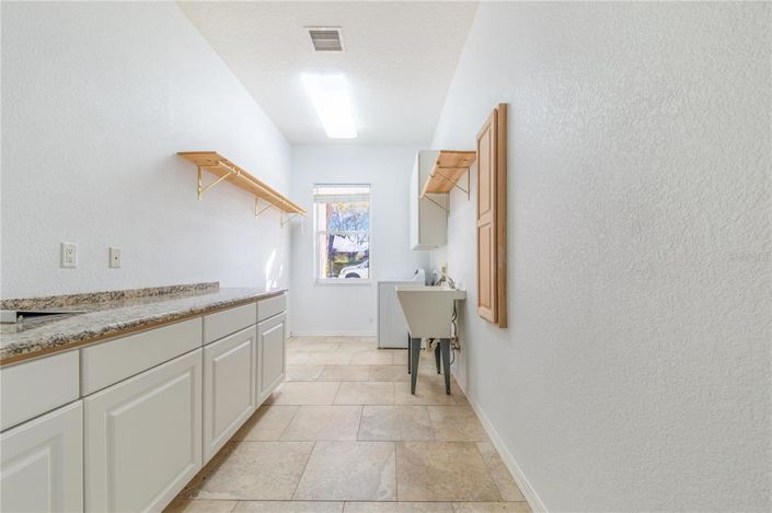 Image No.34-4 Bed House for sale