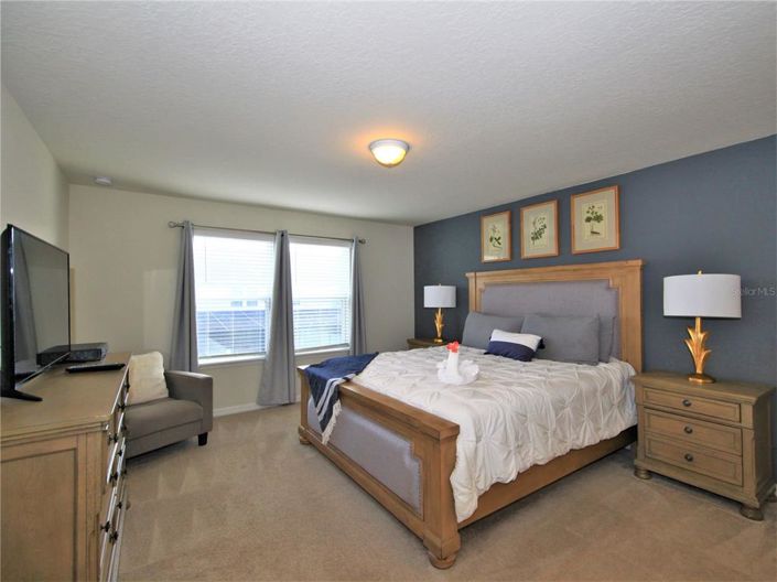 Image No.30-5 Bed Townhouse for sale