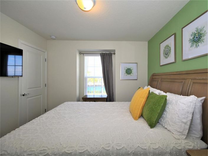 Image No.33-5 Bed Townhouse for sale