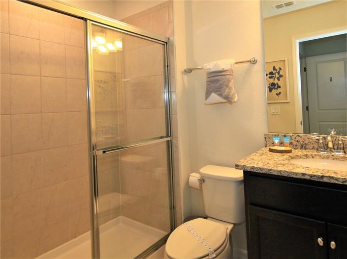 Image No.42-5 Bed Townhouse for sale