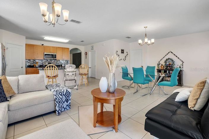 Image No.6-4 Bed House for sale