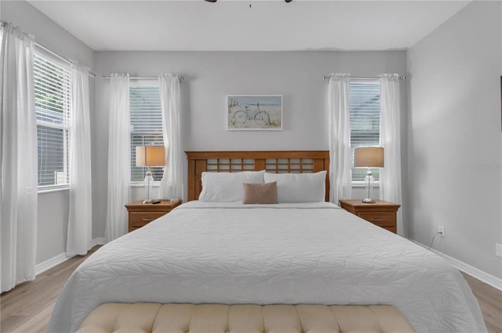 Image No.18-4 Bed House for sale