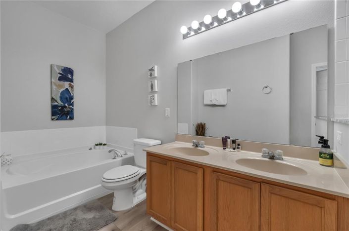 Image No.22-4 Bed House for sale