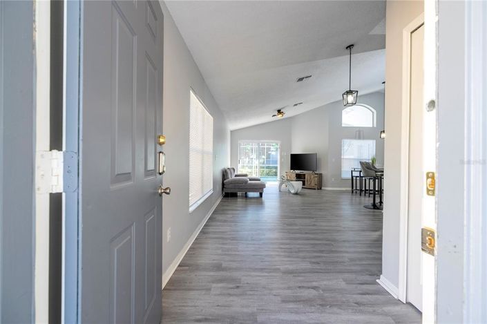 Image No.20-4 Bed House for sale