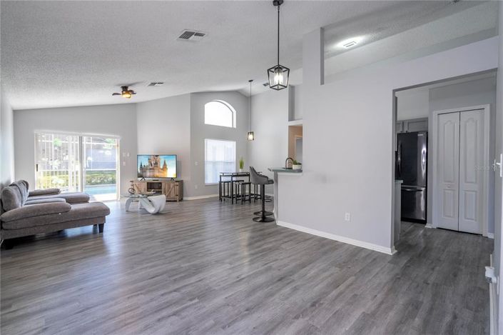 Image No.21-4 Bed House for sale