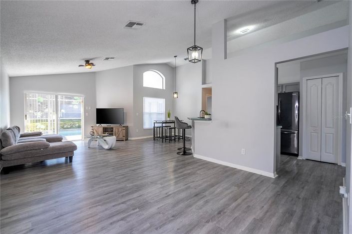 Image No.22-4 Bed House for sale