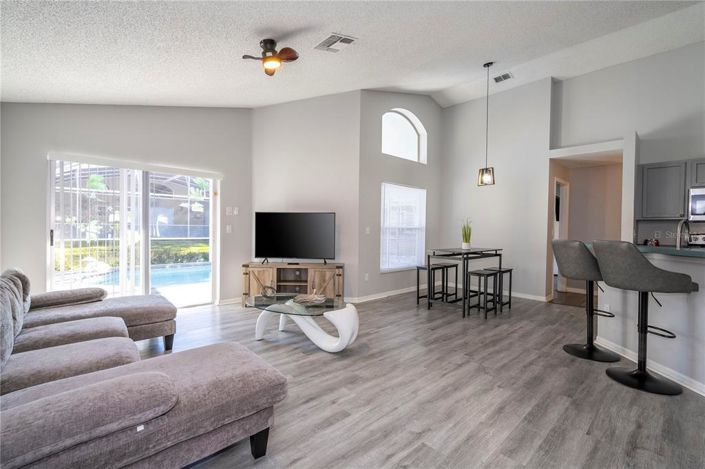 Image No.24-4 Bed House for sale