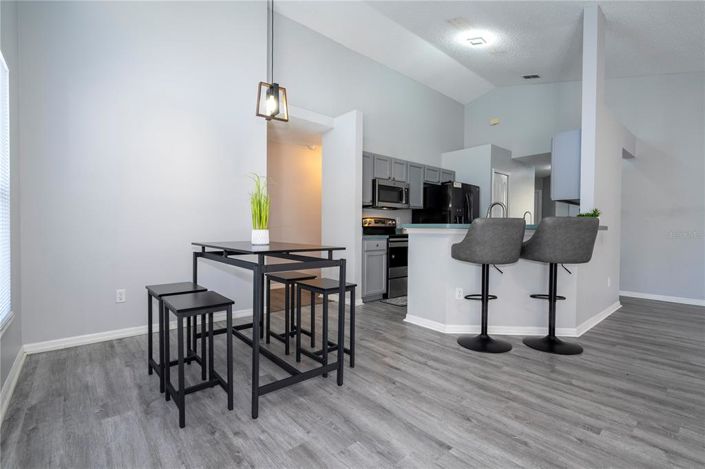 Image No.30-4 Bed House for sale