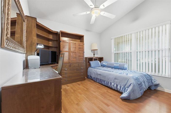 Image No.20-2 Bed House for sale