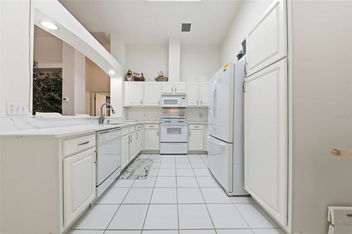 Image No.27-2 Bed House for sale