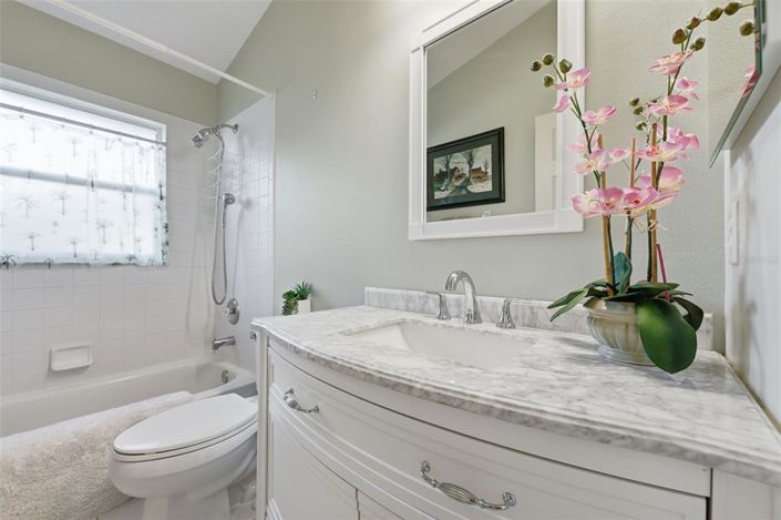 Image No.37-2 Bed House for sale