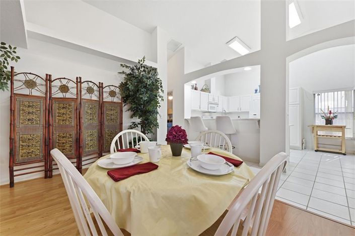 Image No.6-2 Bed House for sale