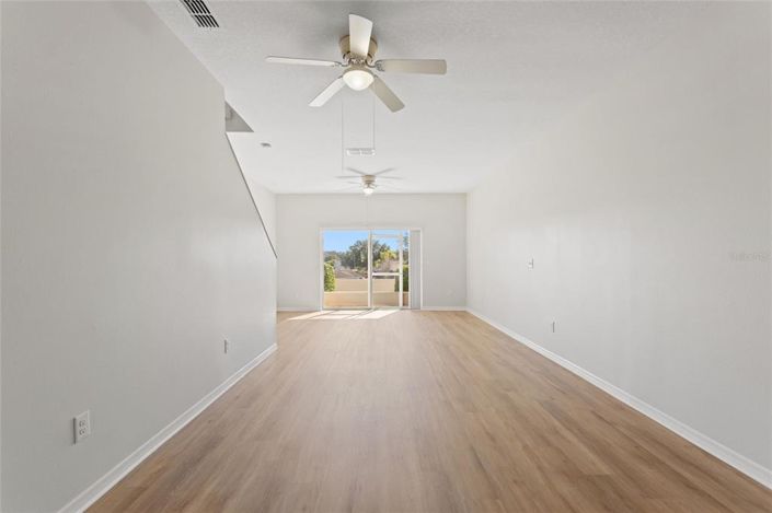 Image No.3-3 Bed Townhouse for sale