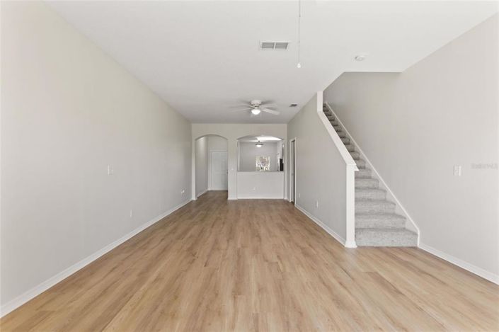 Image No.6-3 Bed Townhouse for sale