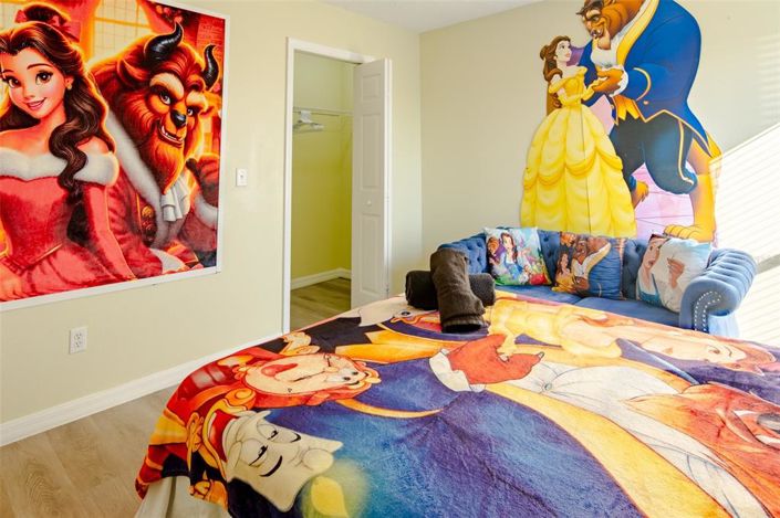 Image No.18-6 Bed House for sale