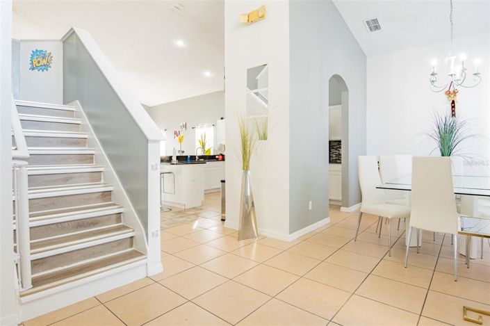 Image No.3-6 Bed House for sale