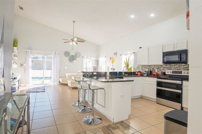 Image No.43-6 Bed House for sale