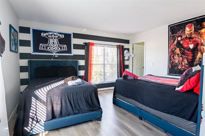 Image No.5-6 Bed House for sale