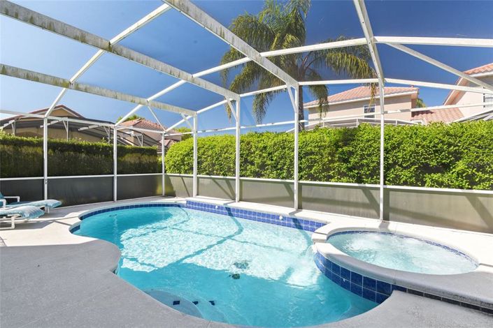 Image No.27-5 Bed Townhouse for sale