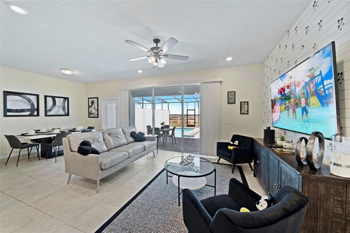 Image No.11-5 Bed Townhouse for sale