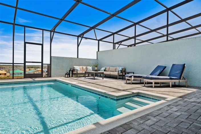 Image No.3-5 Bed Townhouse for sale