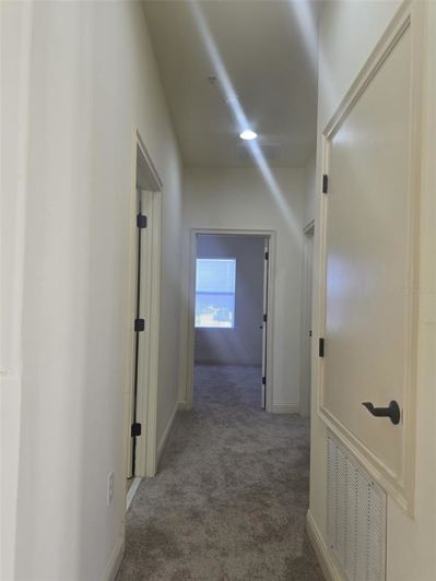 Image No.24-4 Bed Townhouse for sale