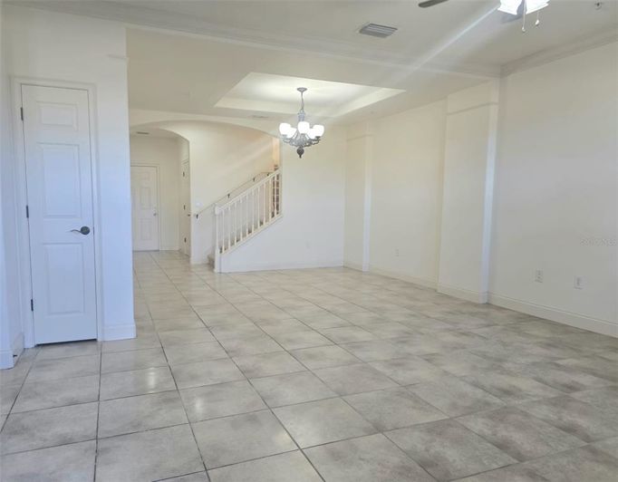 Image No.7-4 Bed Townhouse for sale