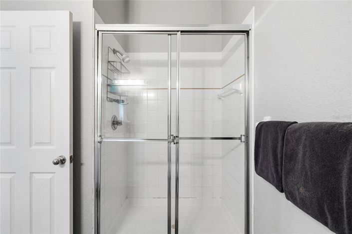 Image No.20-3 Bed Apartment for sale