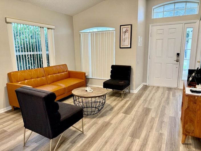 Image No.7-3 Bed House for sale