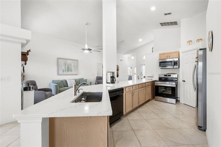 Image No.21-4 Bed House for sale