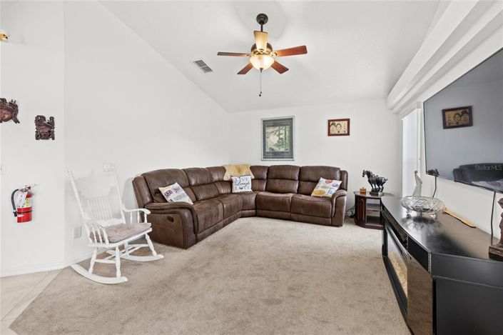 Image No.24-4 Bed House for sale