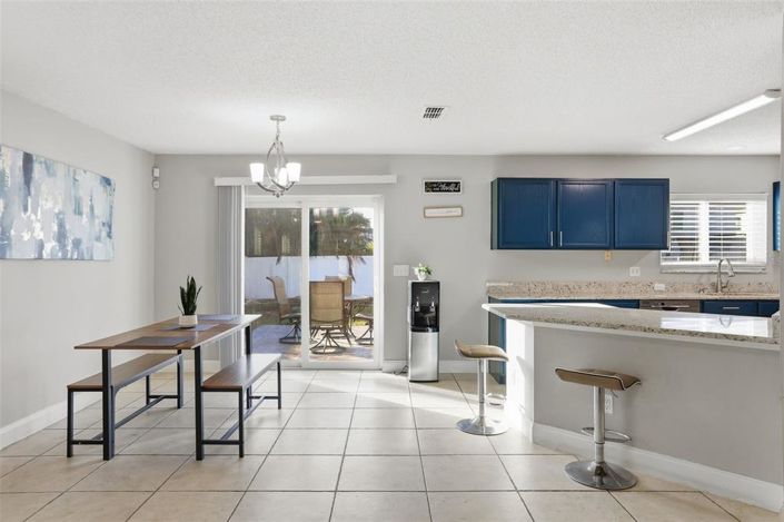 Image No.13-3 Bed House for sale