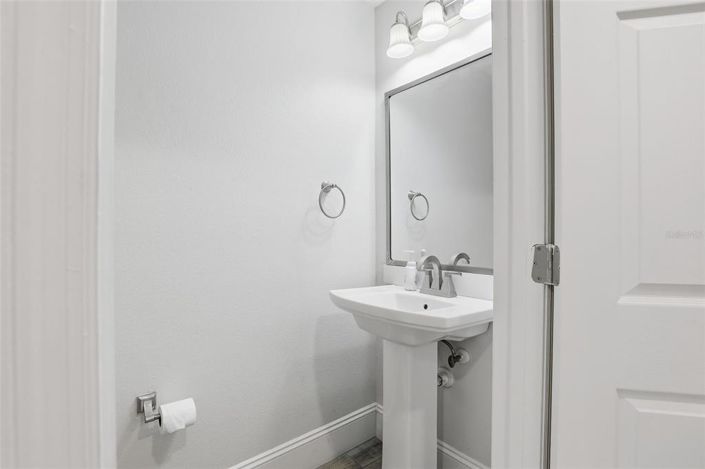 Image No.18-3 Bed House for sale