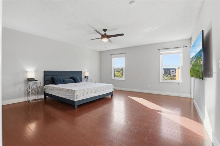 Image No.20-3 Bed House for sale