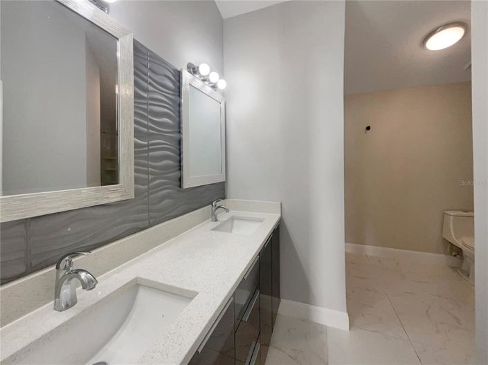 Image No.14-4 Bed House for sale