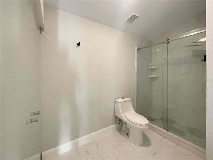 Image No.15-4 Bed House for sale