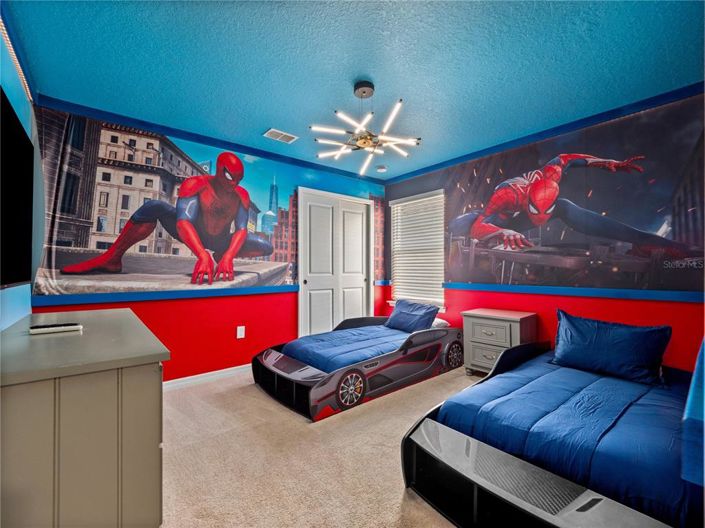 Image No.28-6 Bed House for sale