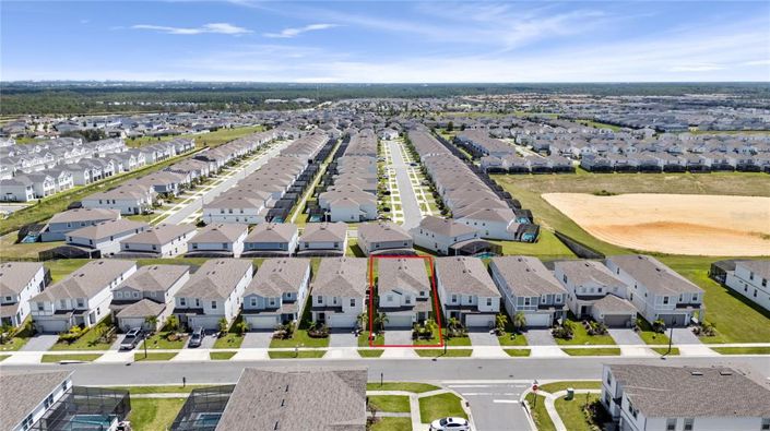 Image No.4-6 Bed House for sale