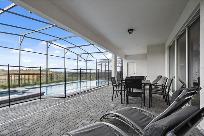 Image No.3-9 Bed House for sale