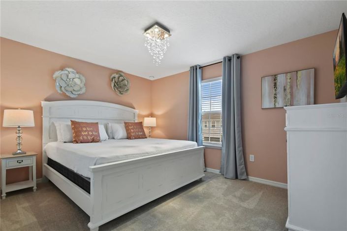 Image No.40-9 Bed House for sale