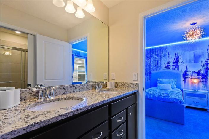 Image No.42-9 Bed House for sale