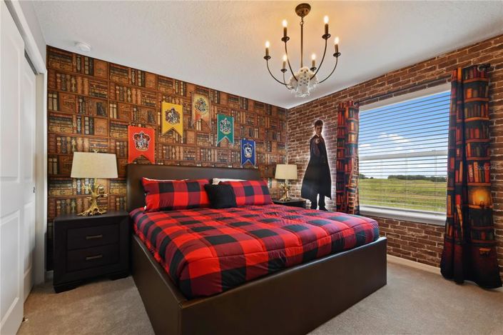 Image No.54-9 Bed House for sale