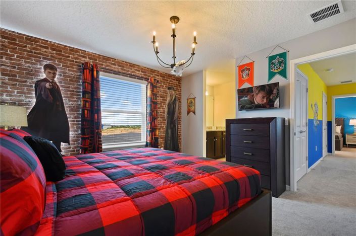 Image No.55-9 Bed House for sale