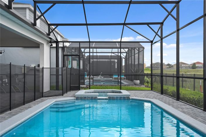 Image No.6-9 Bed House for sale