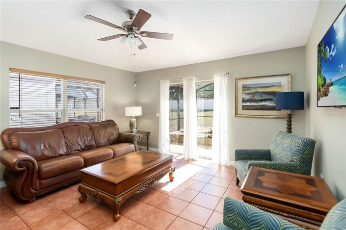 Image No.12-4 Bed House for sale