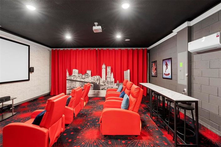 Image No.18-6 Bed House for sale