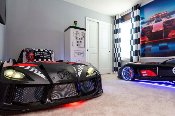 Image No.32-6 Bed House for sale