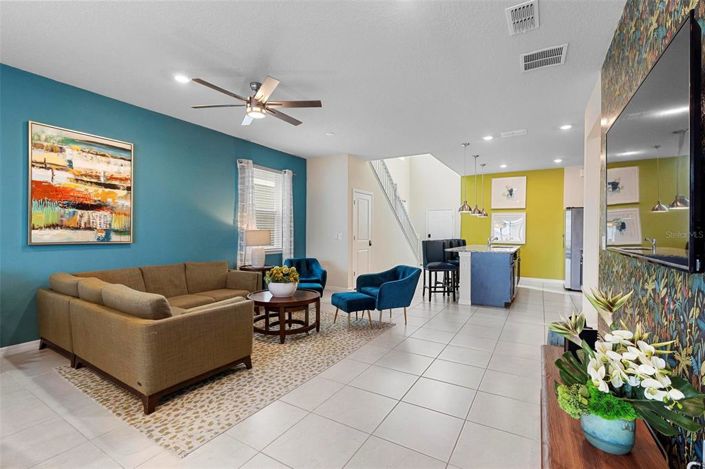 Image No.9-6 Bed House for sale