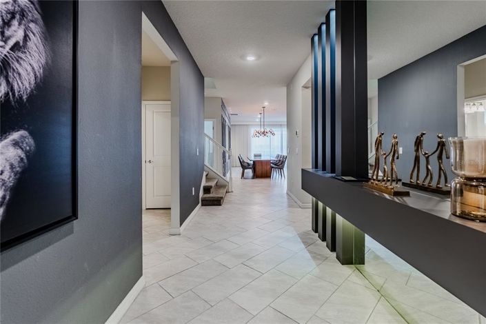 Image No.16-10 Bed House for sale