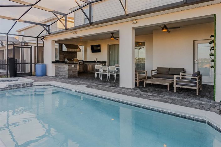 Image No.22-10 Bed House for sale